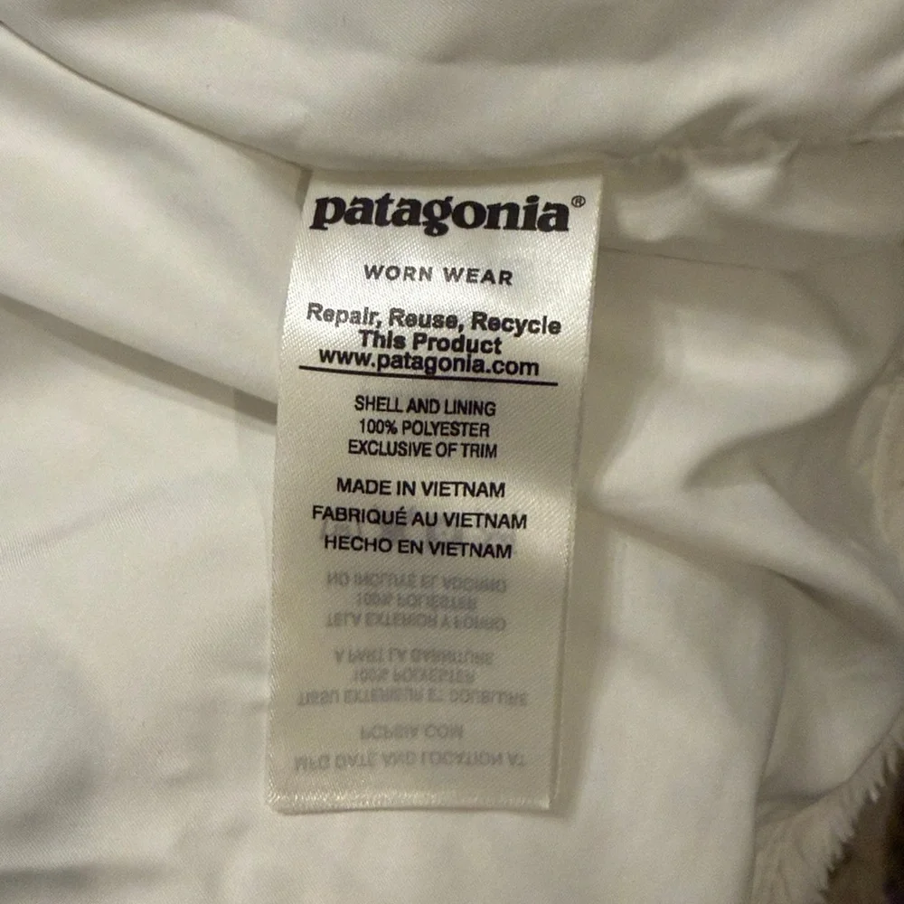 Patagonia Ivory Fleece Vest - Picture 6 of 6